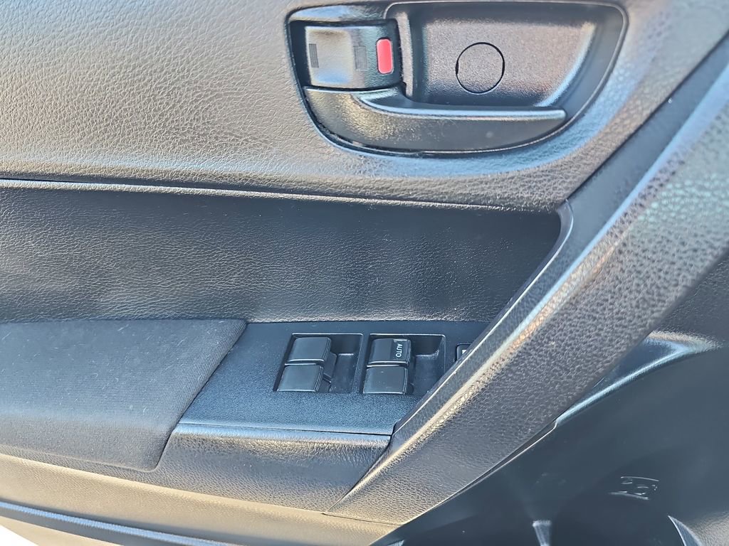 Used 2019 Toyota Corolla L FWD image 32