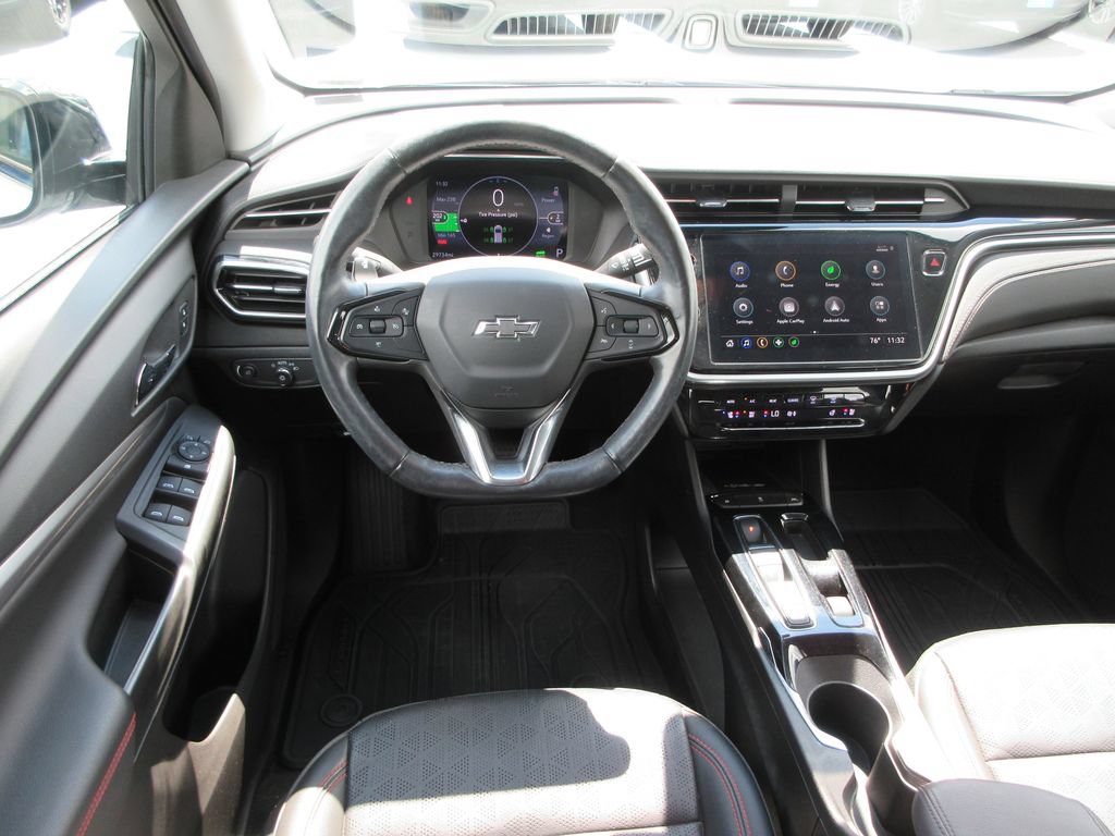 Certified 2023 Chevrolet Bolt EUV LT w/ Convenience Package FWD image 13