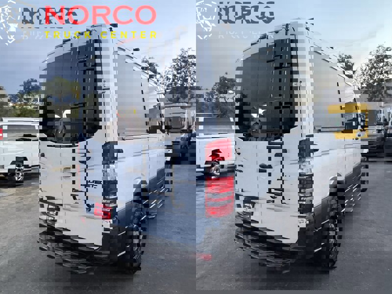 Used 2016 Mercedes-Benz Sprinter 2500 image 10