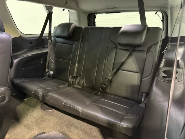 Used 2018 Chevrolet Suburban Premier AWD/4WD image 24