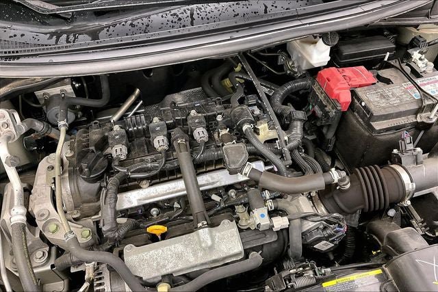 Used 2024 Nissan Versa SR FWD image 29