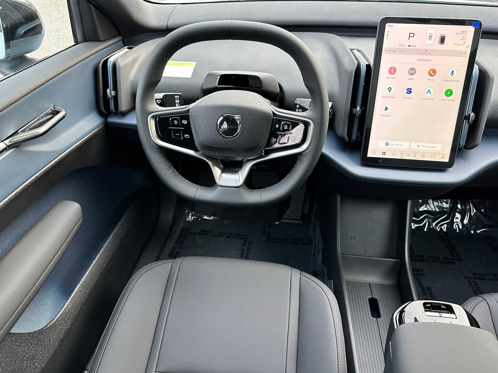 New 2026 Volvo EX30 Plus w/ Protection Package Premier image 17