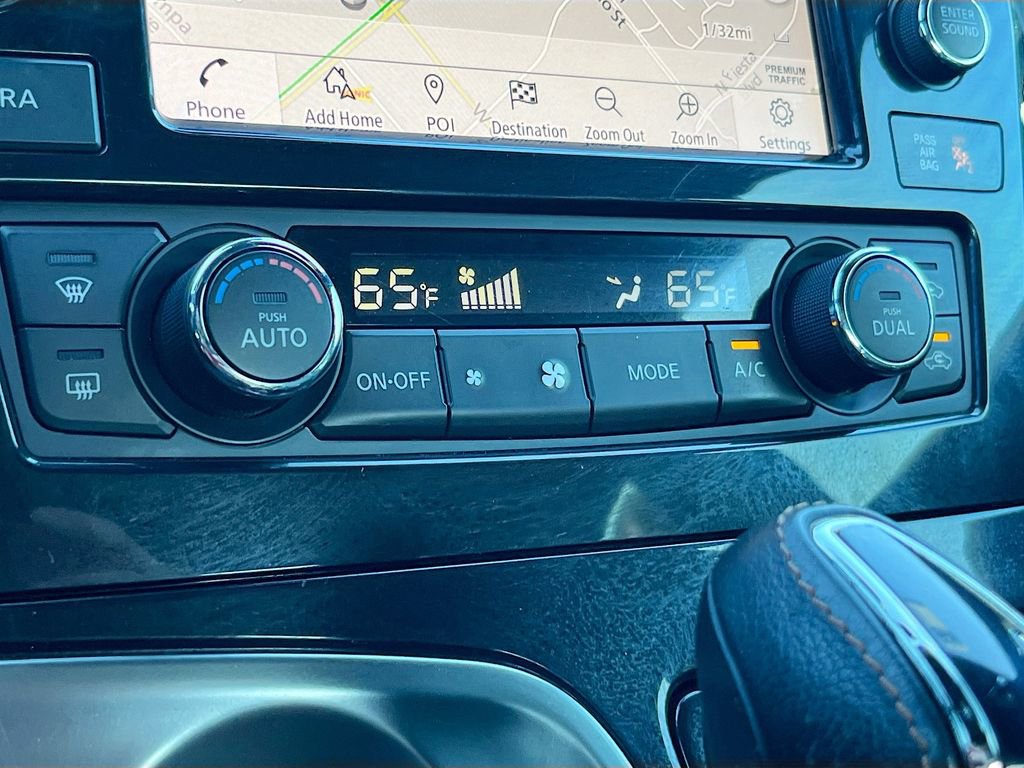 Used 2021 Nissan Maxima SR w/ Sport Mat Group image 16