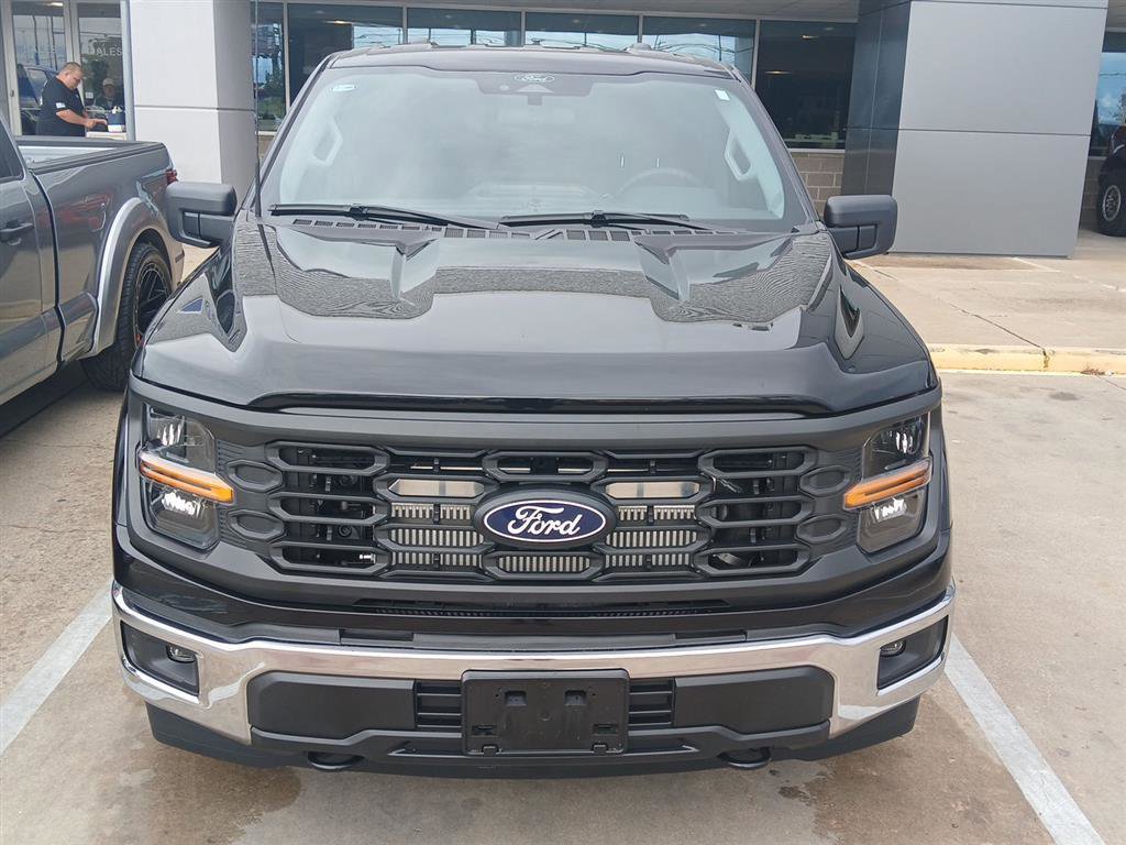 Used 2025 Ford F150 XL w/ Equipment Group 103A High image 4