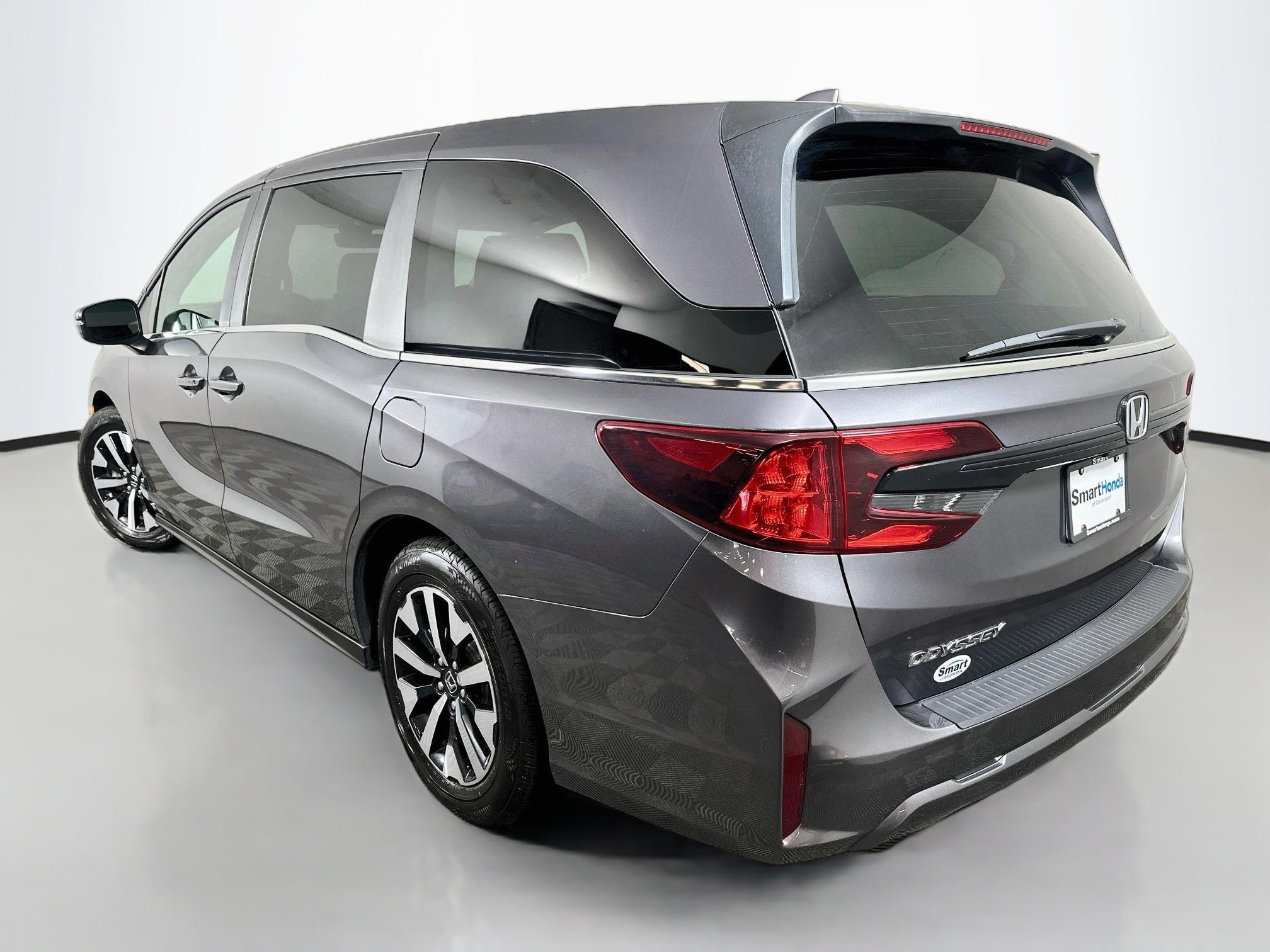 Used 2025 Honda Odyssey EX-L image 5