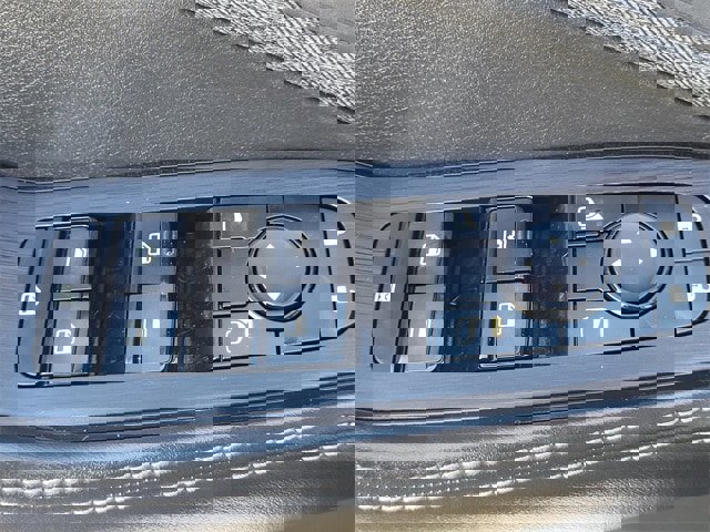 Certified 2023 Nissan Rogue SV image 8