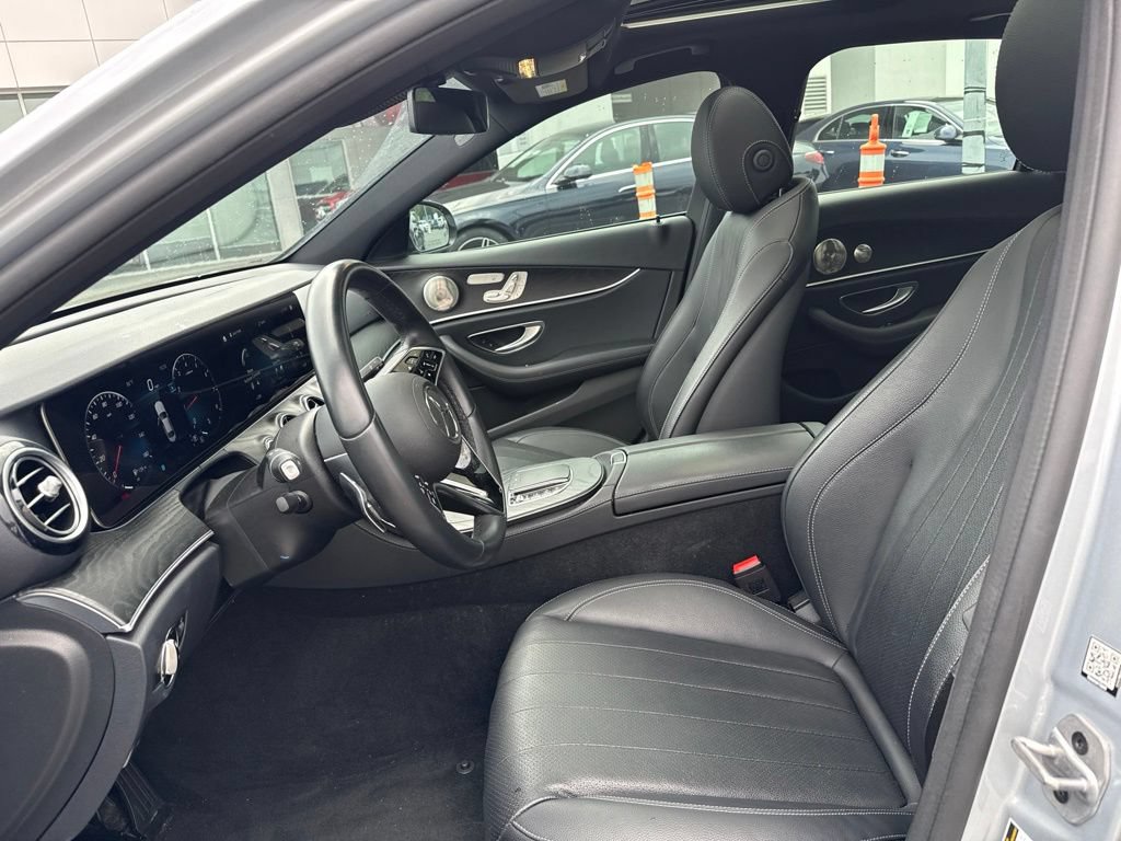 Used 2022 Mercedes-Benz E 350 Sedan w/ AMG Line Exterior image 6