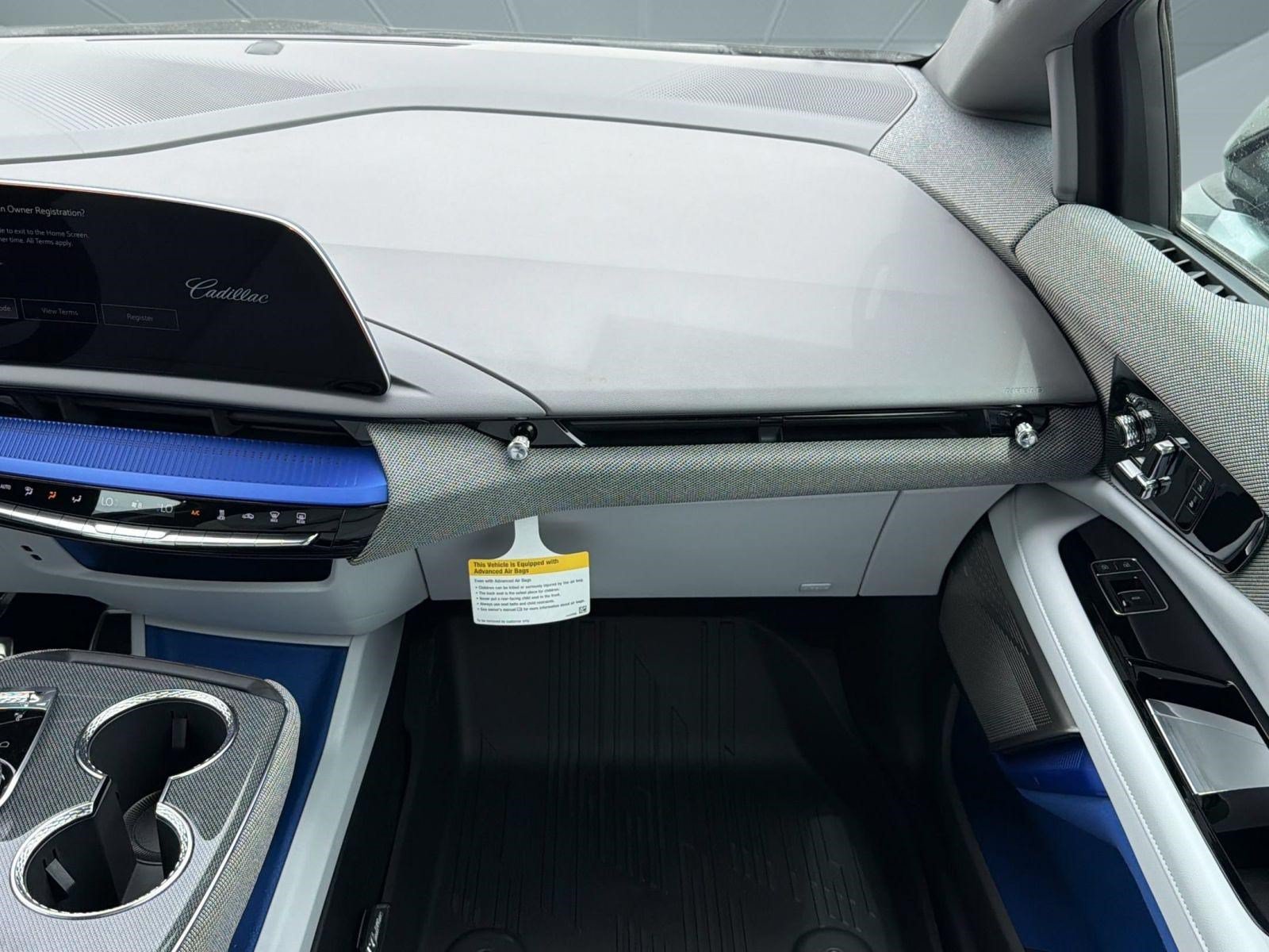 New 2027 Cadillac Optiq Sport w/ LPO, Floor Liner Package AWD/4WD image 28
