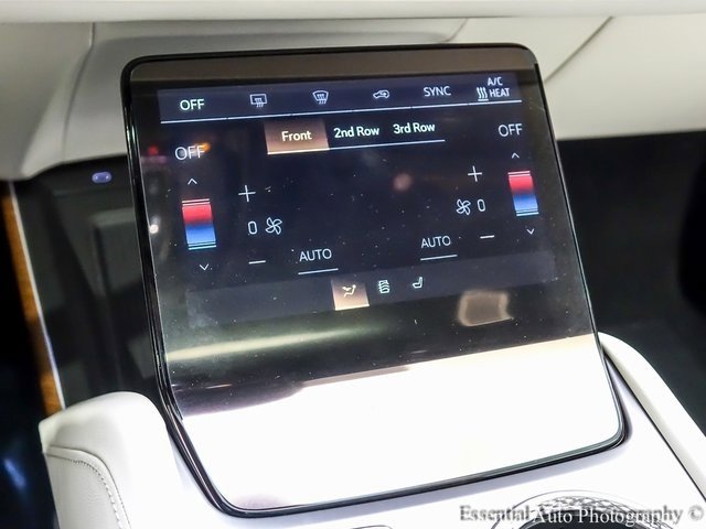 New 2026 Cadillac Vistiq Luxury w/ LPO, Floor Liner Package image 19