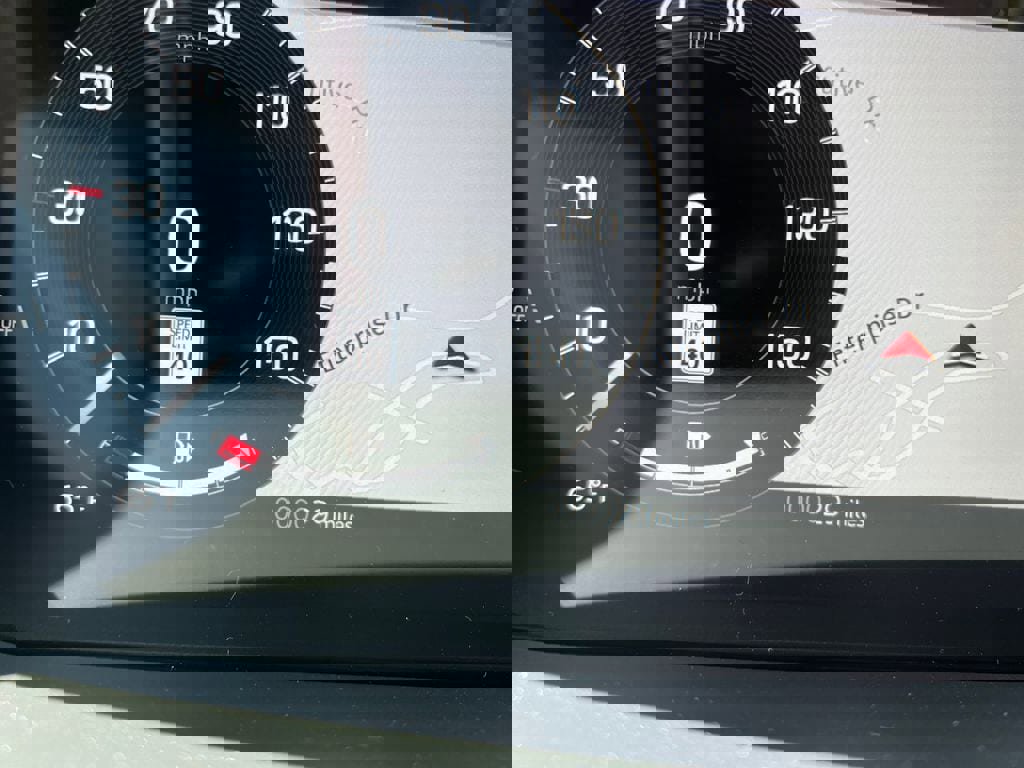 New 2025 Land Rover Discovery Metropolitan Edition image 18