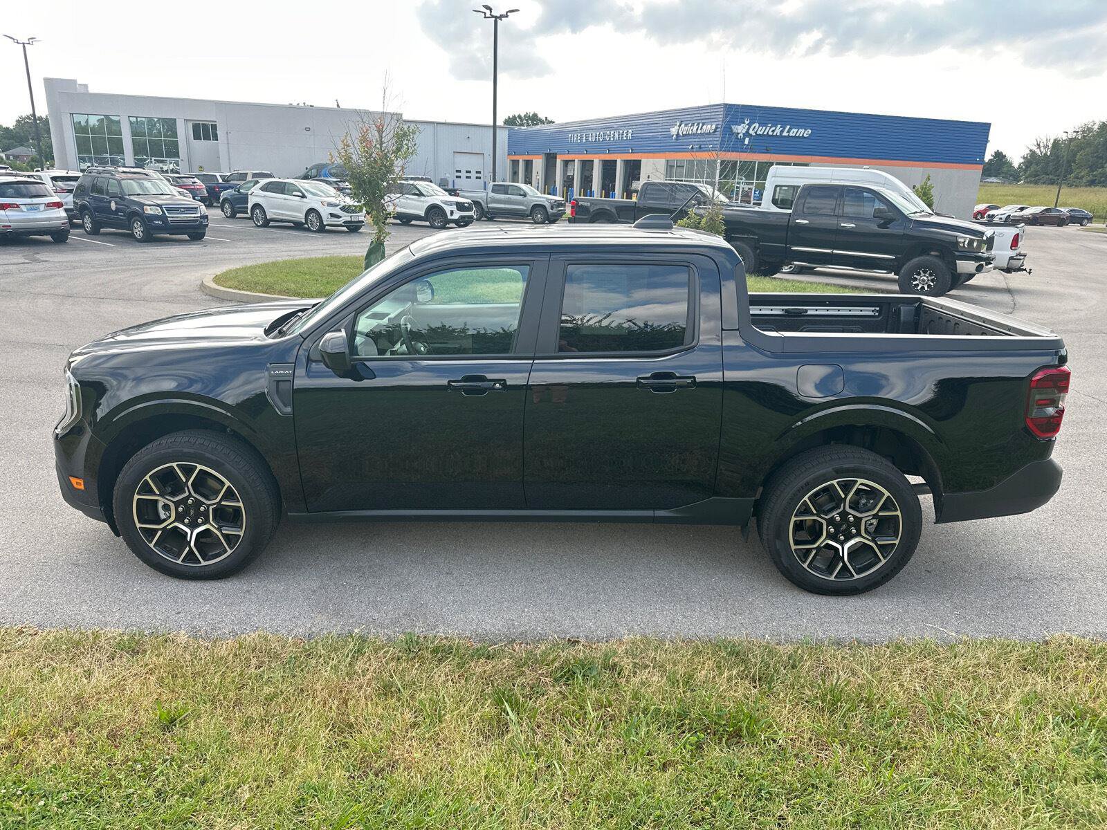 Used 2026 Ford Maverick Lariat AWD/4WD image 9