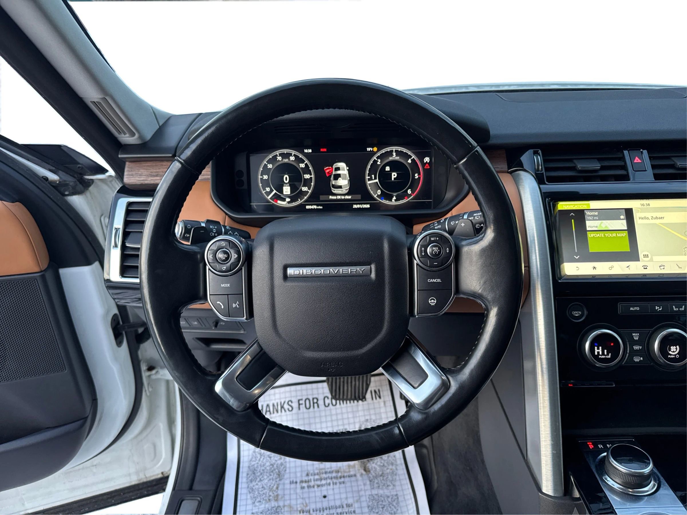 Used 2018 Land Rover Discovery HSE Luxury image 21