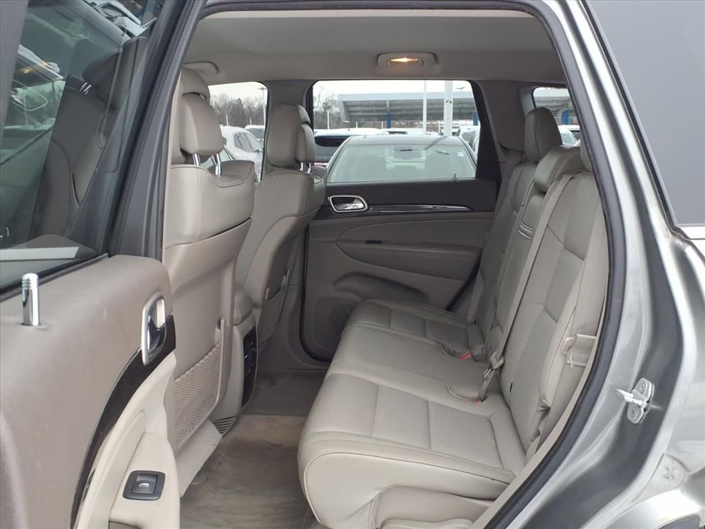 Used 2011 Jeep Grand Cherokee Laredo image 10