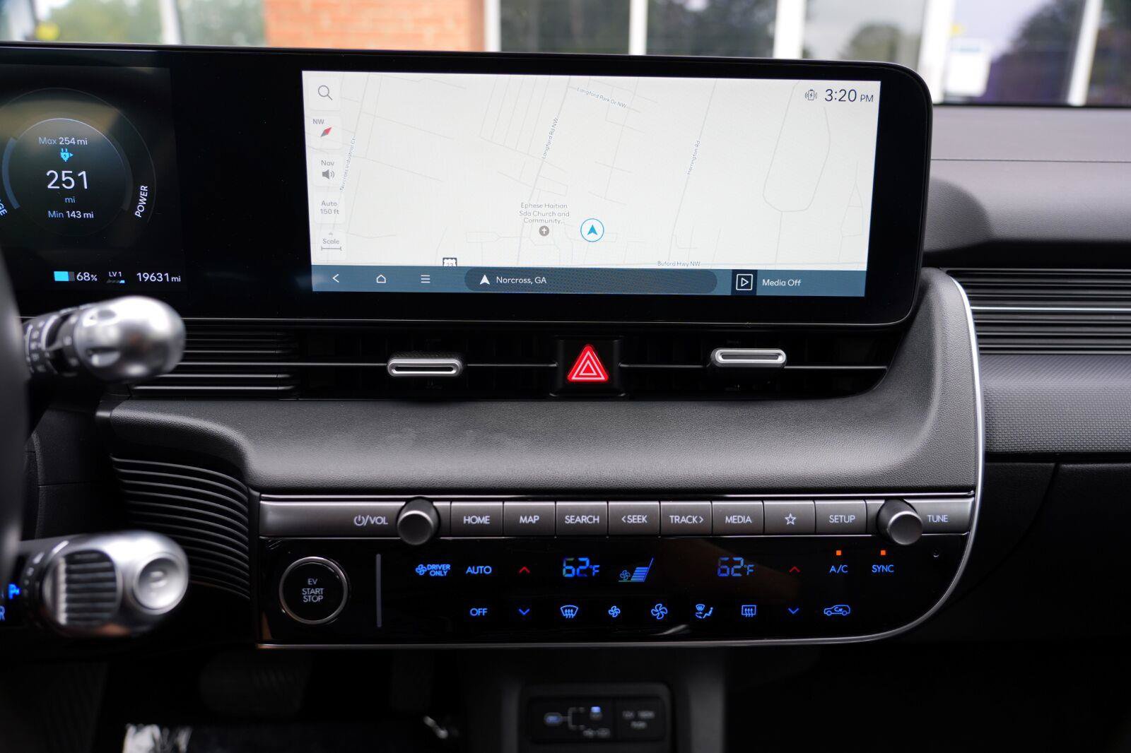 Used 2025 Hyundai Ioniq 5 SEL RWD image 22