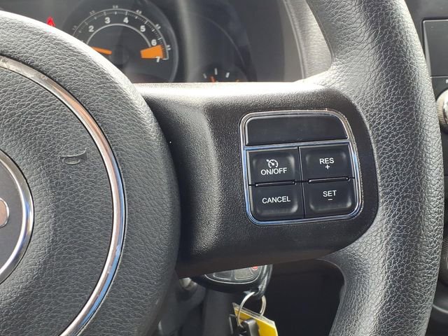 Used 2015 Jeep Compass Sport w/ Power Value Group FWD image 19