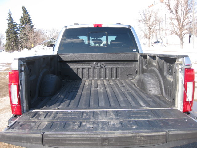Used 2022 Ford F250 Lariat w/ Lariat Ultimate Package AWD/4WD image 7