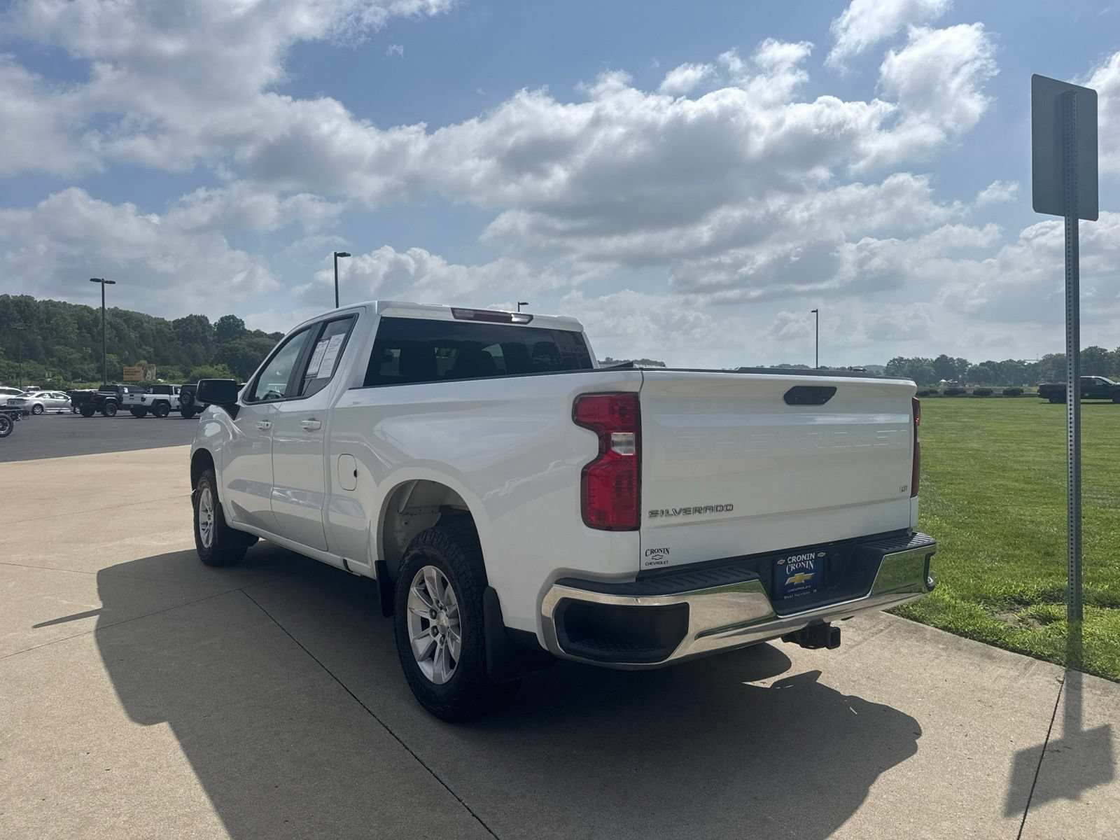 Used 2019 Chevrolet Silverado 1500 LT w/ All-Star Edition AWD/4WD image 10
