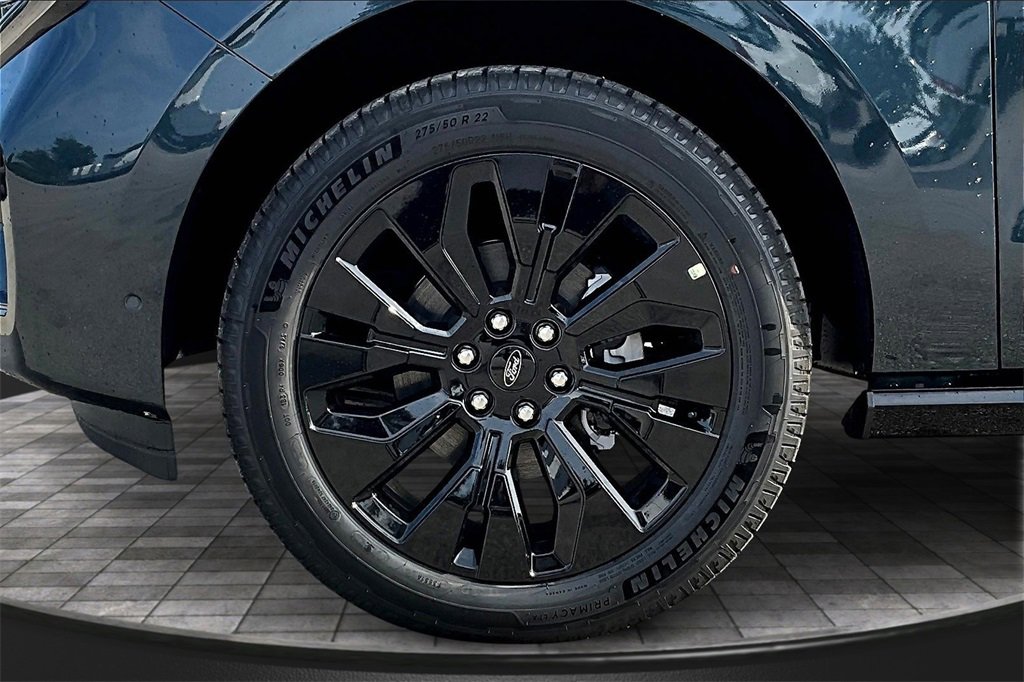 New 2025 Ford Expedition Max Platinum image 26