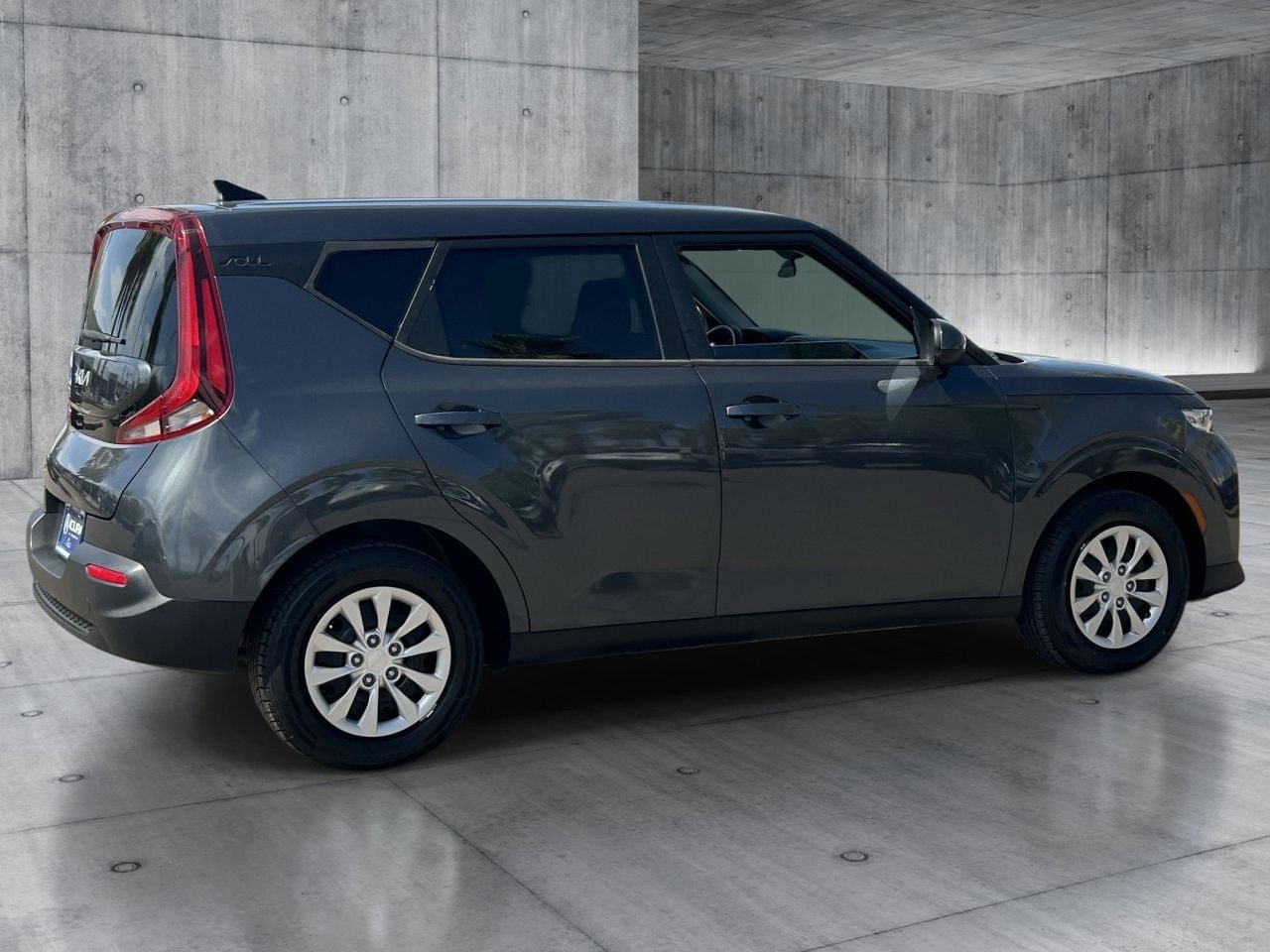 Used 2022 Kia Soul LX FWD image 5