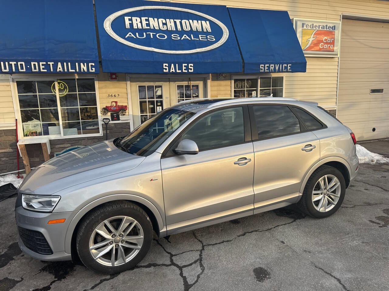 Used 2018 Audi Q3 2.0T Premium AWD/4WD image 6