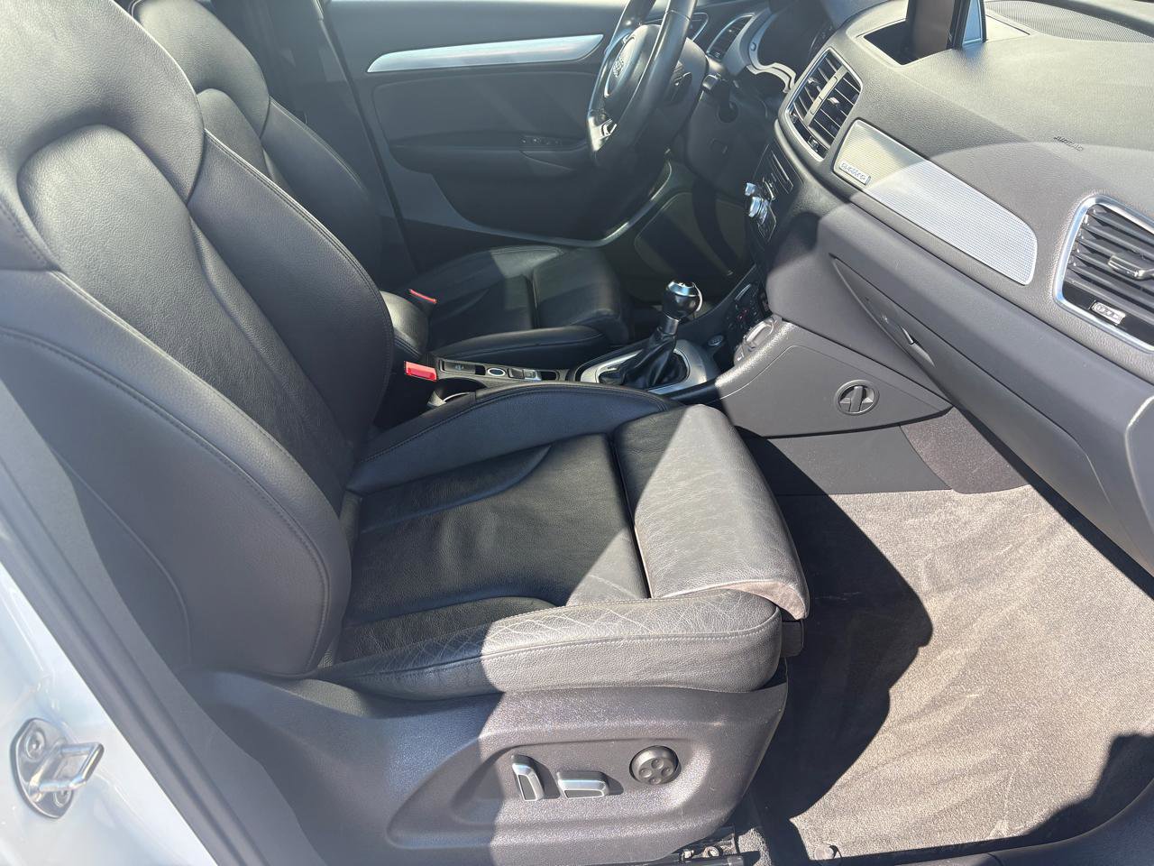 Used 2018 Audi Q3 2.0T Premium Plus AWD/4WD image 14