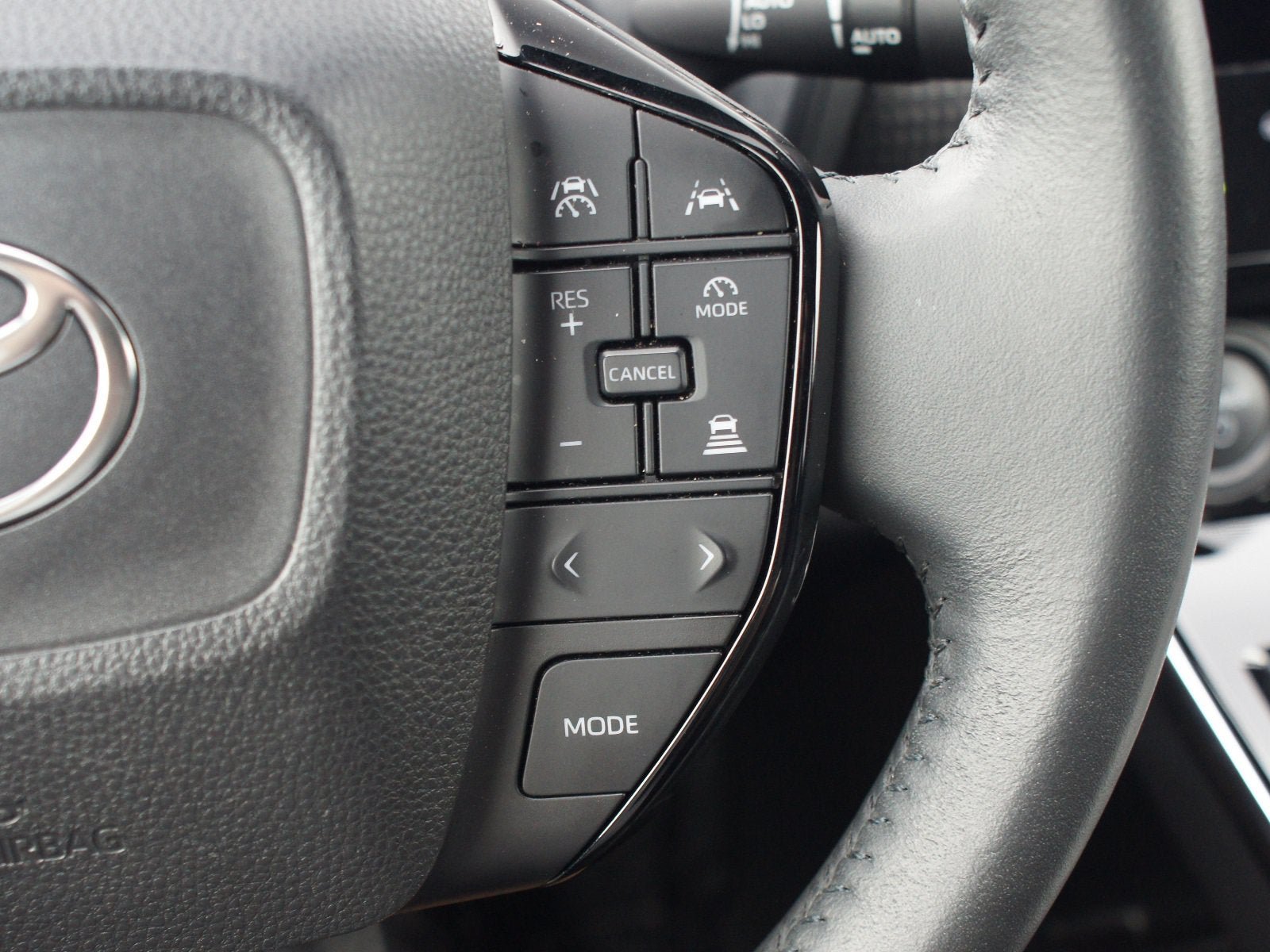 Used 2023 Toyota bZ4X AWD image 11
