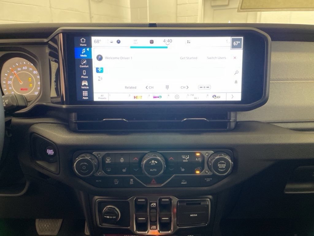 New 2026 Jeep Gladiator Mojave AWD/4WD image 12