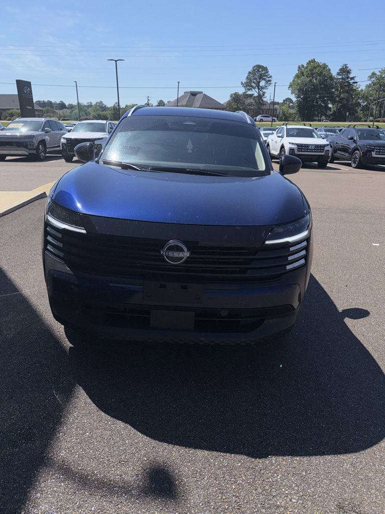 Used 2026 Nissan Kicks SV FWD image 2