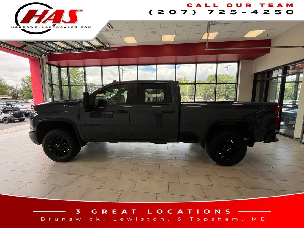 Used 2025 Chevrolet Silverado 2500 Custom w/ Custom Value Package AWD/4WD image 3