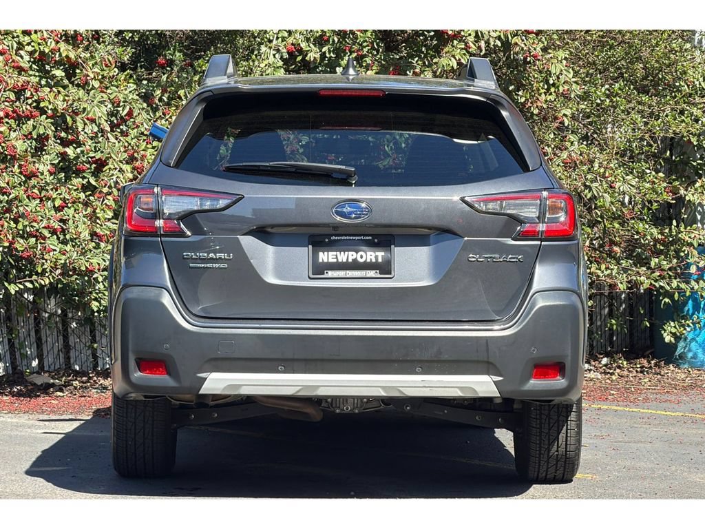 Used 2023 Subaru Outback Limited AWD/4WD image 5