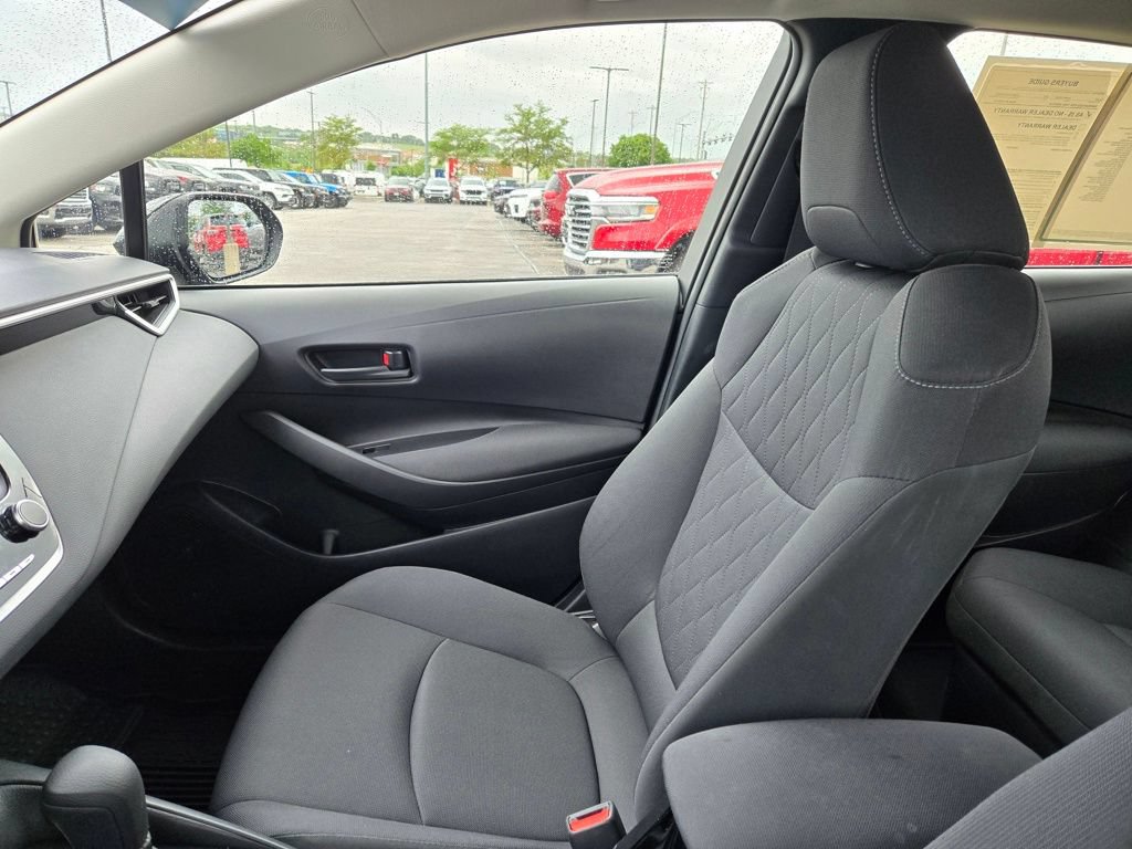 Used 2022 Toyota Corolla LE FWD image 24