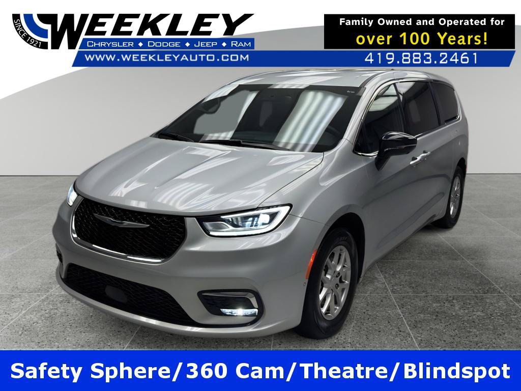 Used 2026 Chrysler Pacifica Select FWD image 1