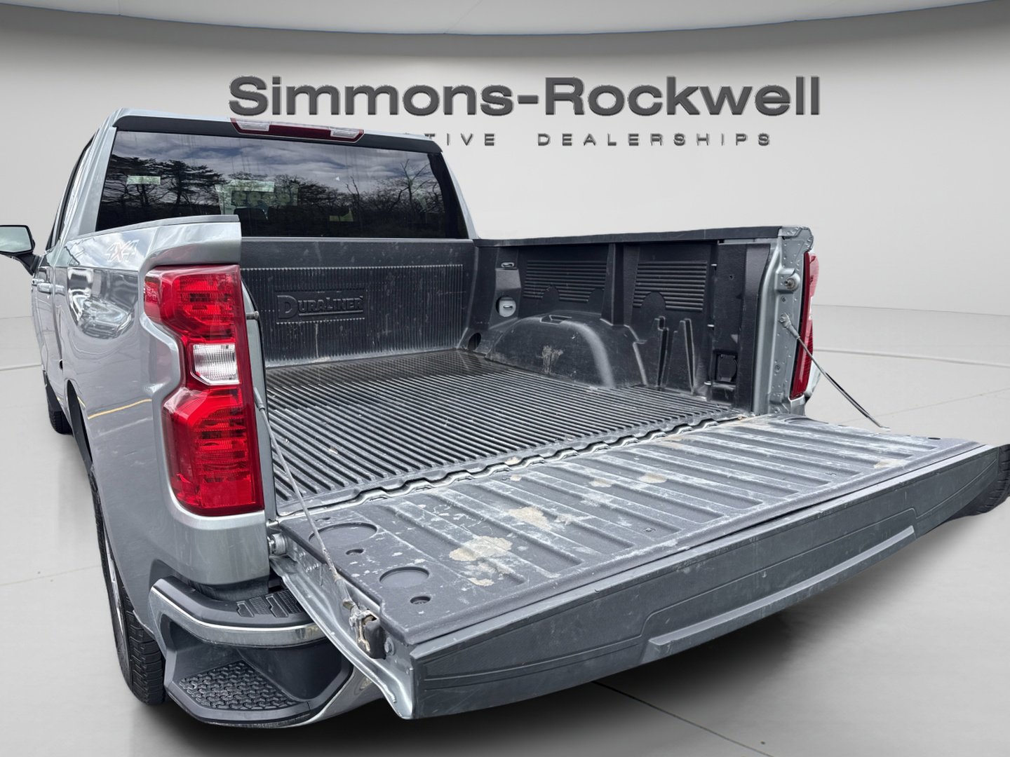Used 2025 Chevrolet Silverado 1500 LT AWD/4WD image 22