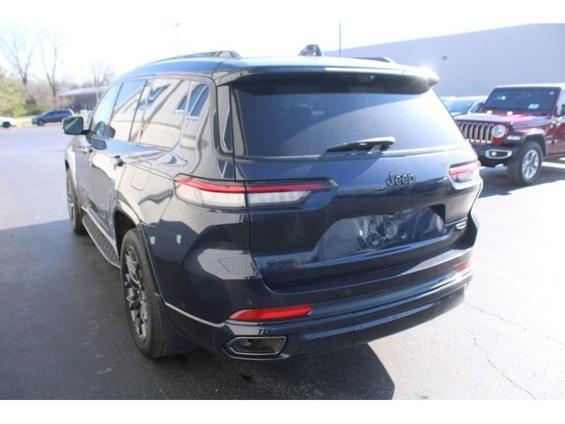 Used 2024 Jeep Grand Cherokee L Summit image 6