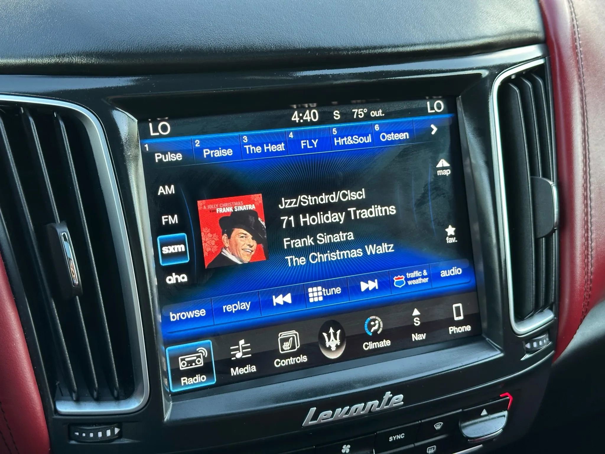 Used 2017 Maserati Levante w/ Sport Package image 36