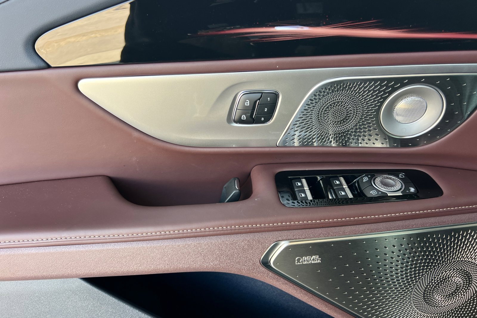 New 2026 Lincoln Nautilus Black Label image 9