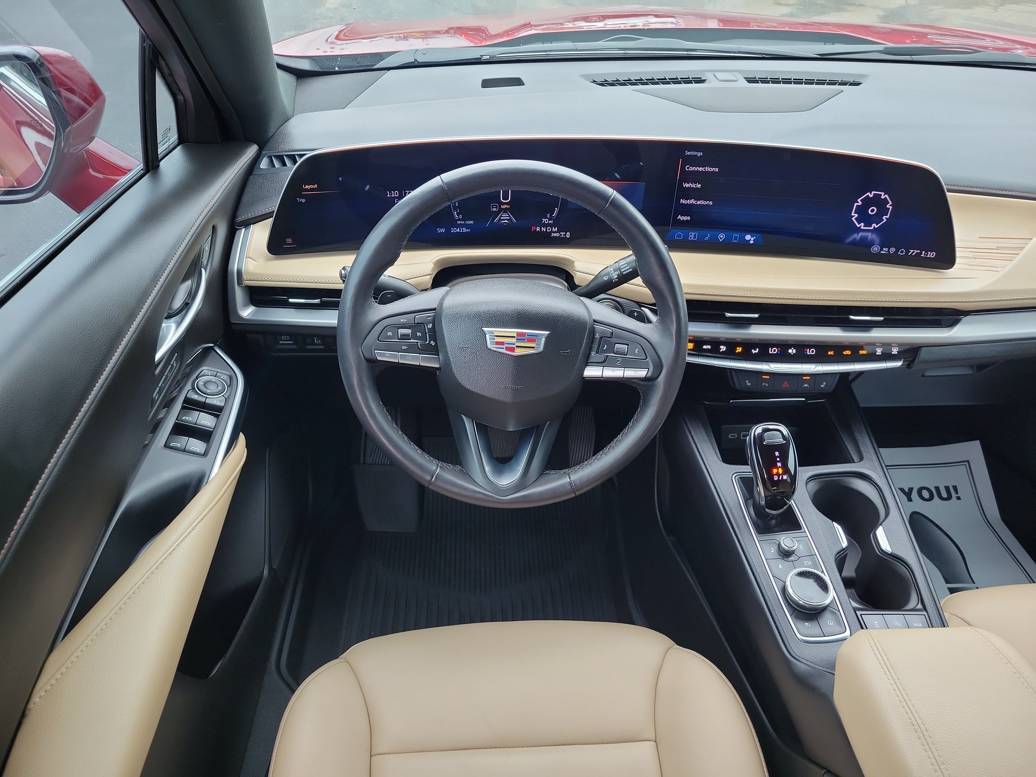 Used 2025 Cadillac XT4 Premium Luxury w/ Cold Weather Package AWD/4WD image 13