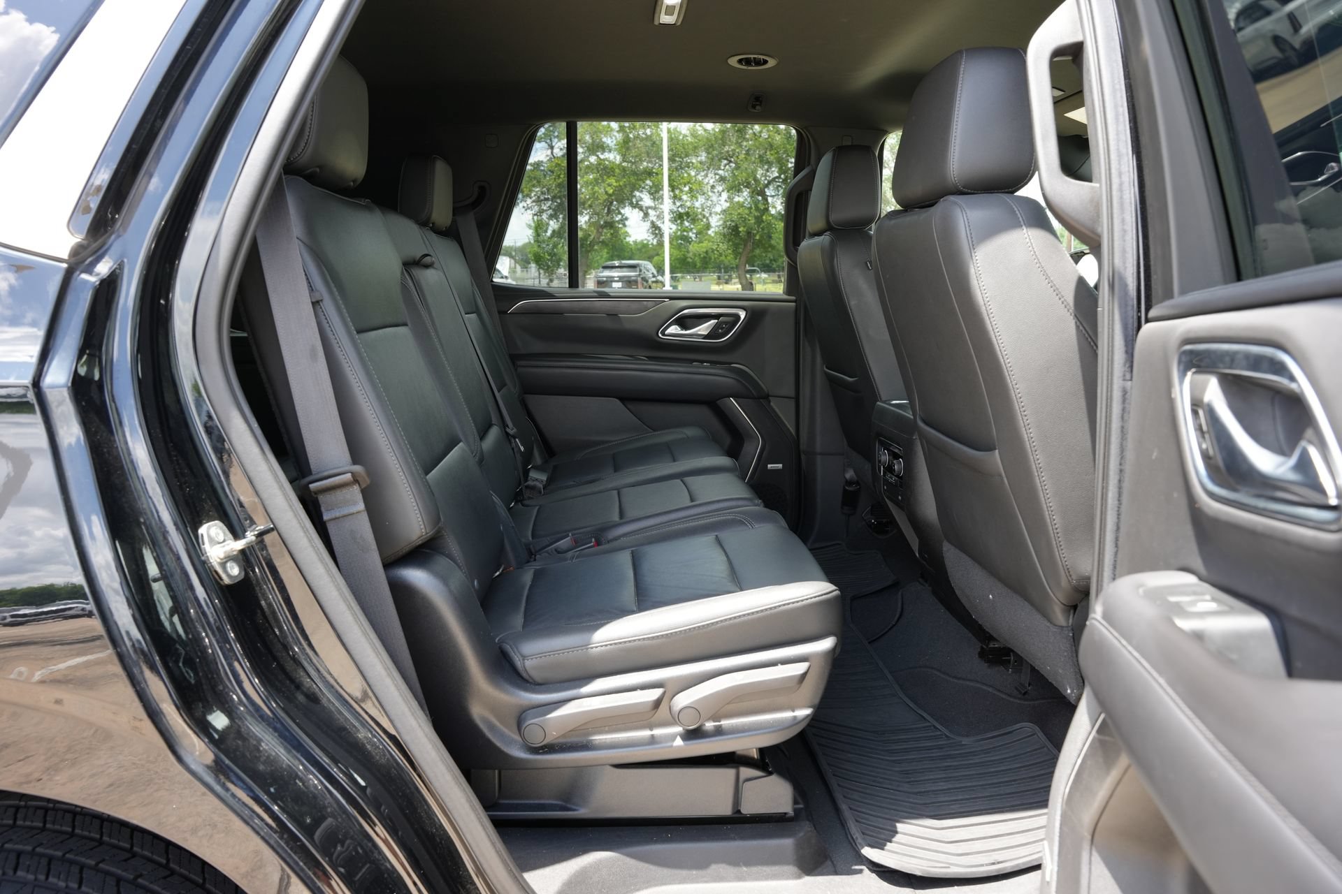 Used 2021 Chevrolet Tahoe LT RWD image 23