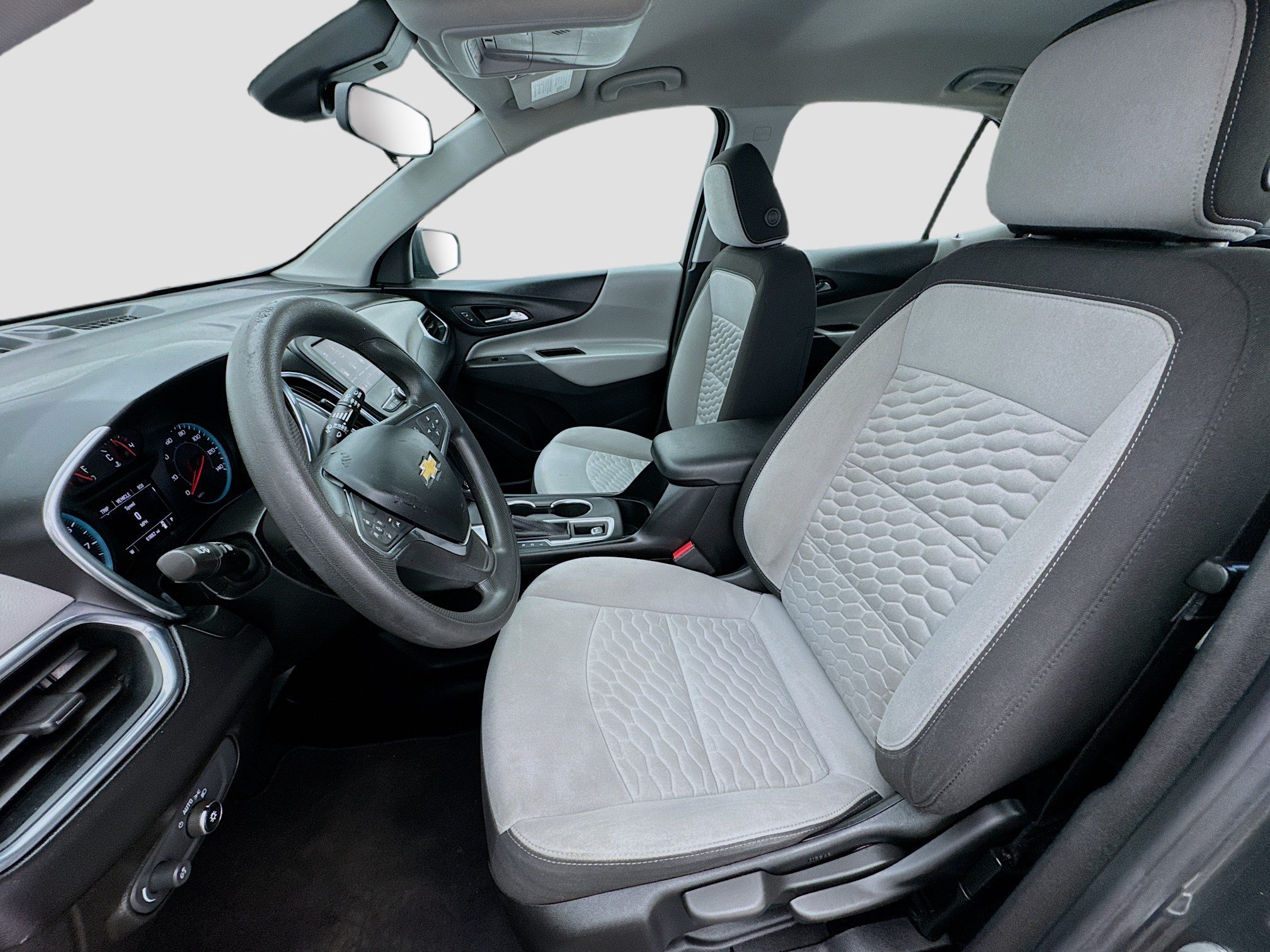 Used 2021 Chevrolet Equinox LS FWD image 13
