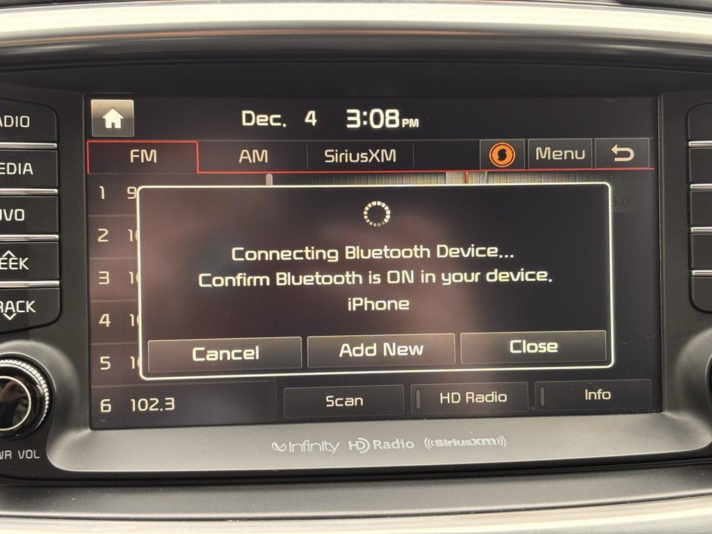 Used 2016 Kia Sorento SX image 32