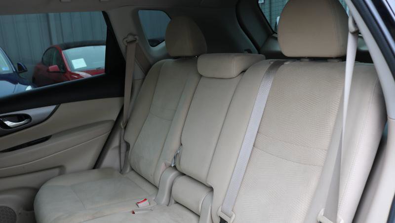 Used 2015 Nissan Rogue SV image 15