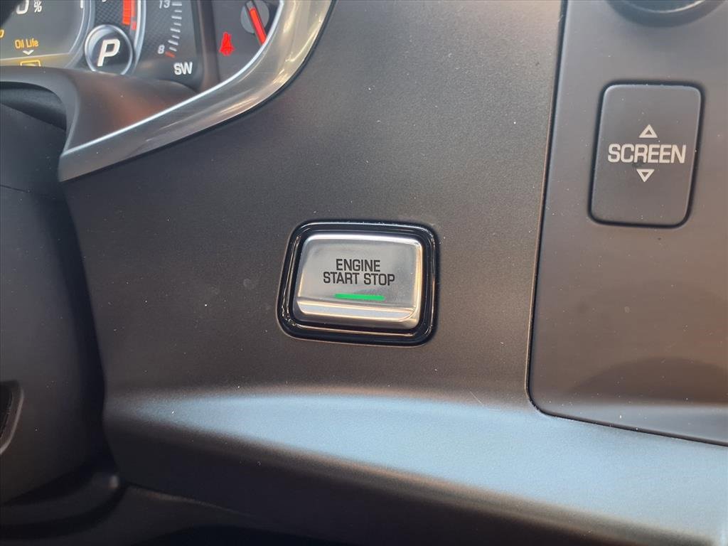 Used 2019 Chevrolet Corvette Stingray Coupe w/ 1LT image 11