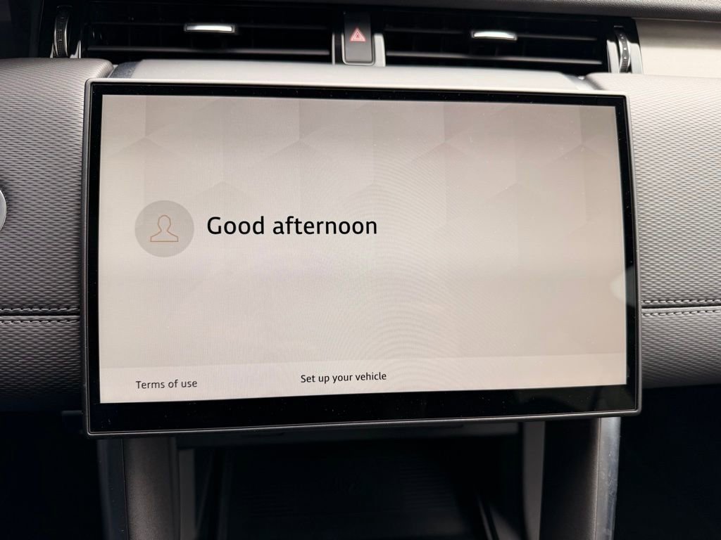 Used 2025 Land Rover Discovery Sport Dynamic SE image 12