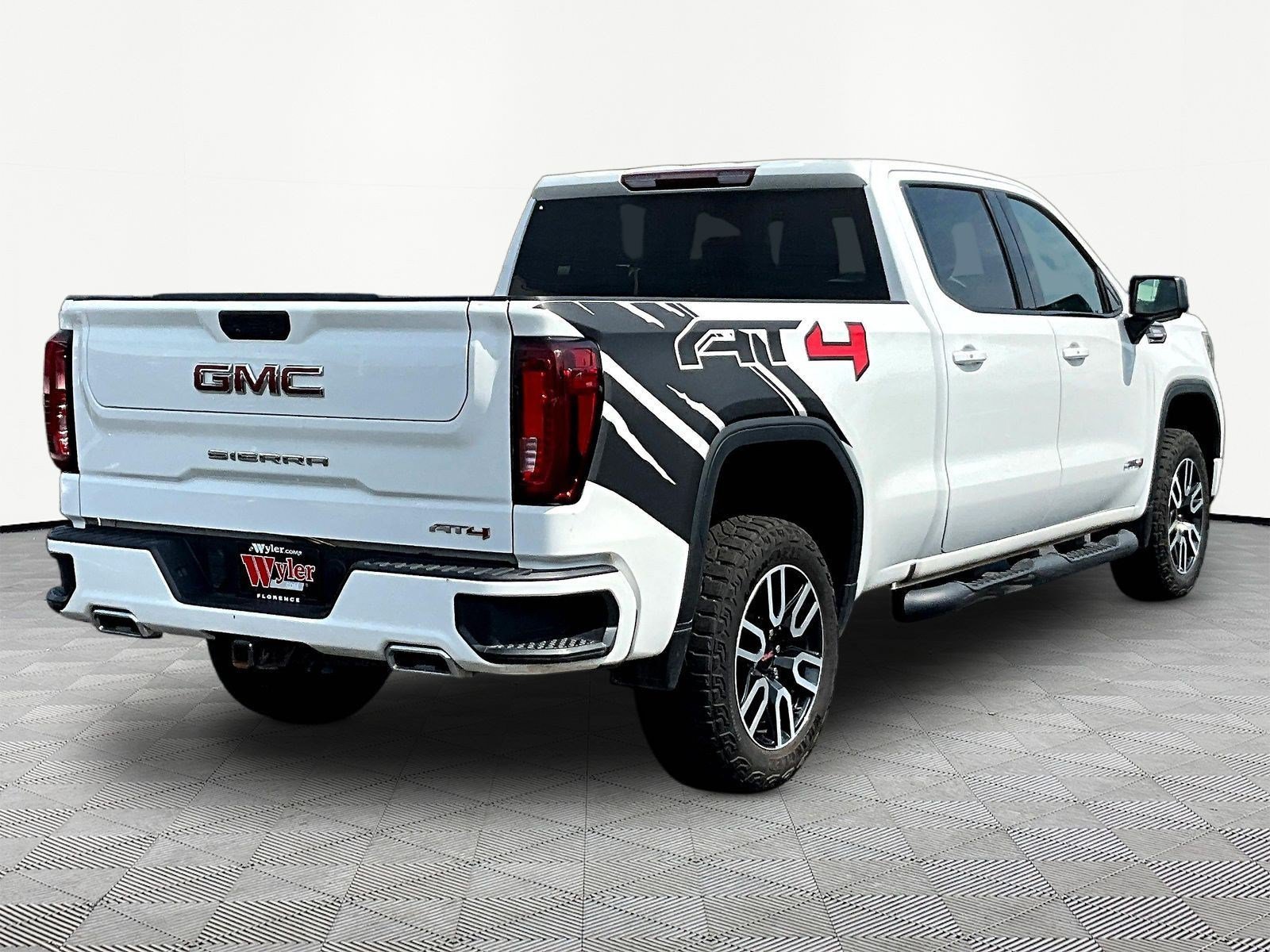 Used 2021 GMC Sierra 1500 AT4 AWD/4WD image 6