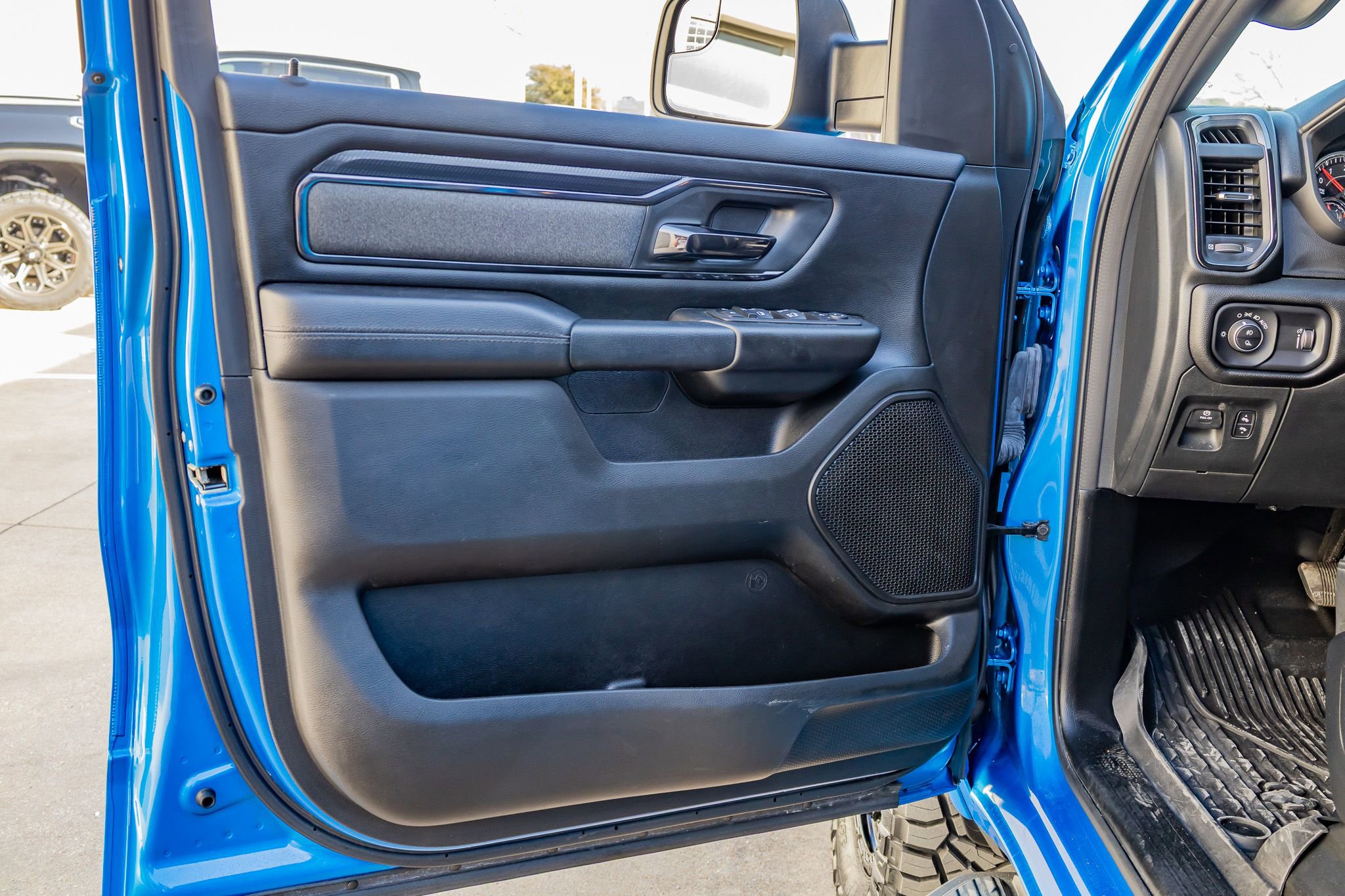 Used 2023 RAM 1500 Big Horn image 37