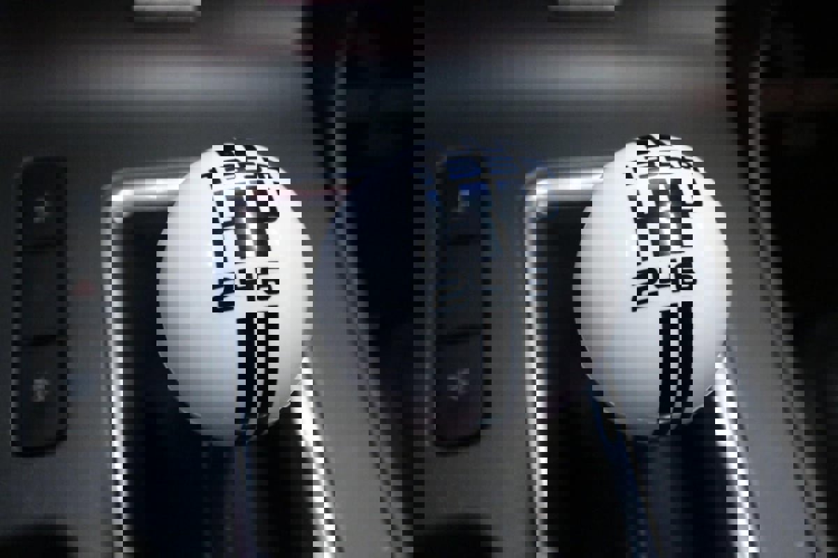 Used 2012 Ford Mustang Shelby GT500 w/ Electronics Pkg image 18