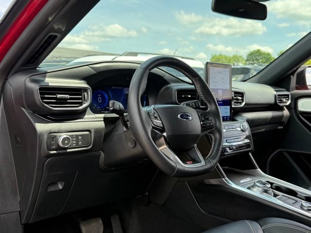 Used 2020 Ford Explorer ST w/ Premium Technology Package AWD/4WD image 13