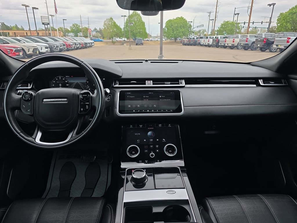 Used 2018 Land Rover Range Rover Velar R-Dynamic HSE AWD/4WD image 12
