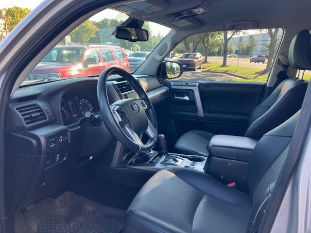 Used 2020 Toyota 4Runner SR5 Premium AWD/4WD image 10