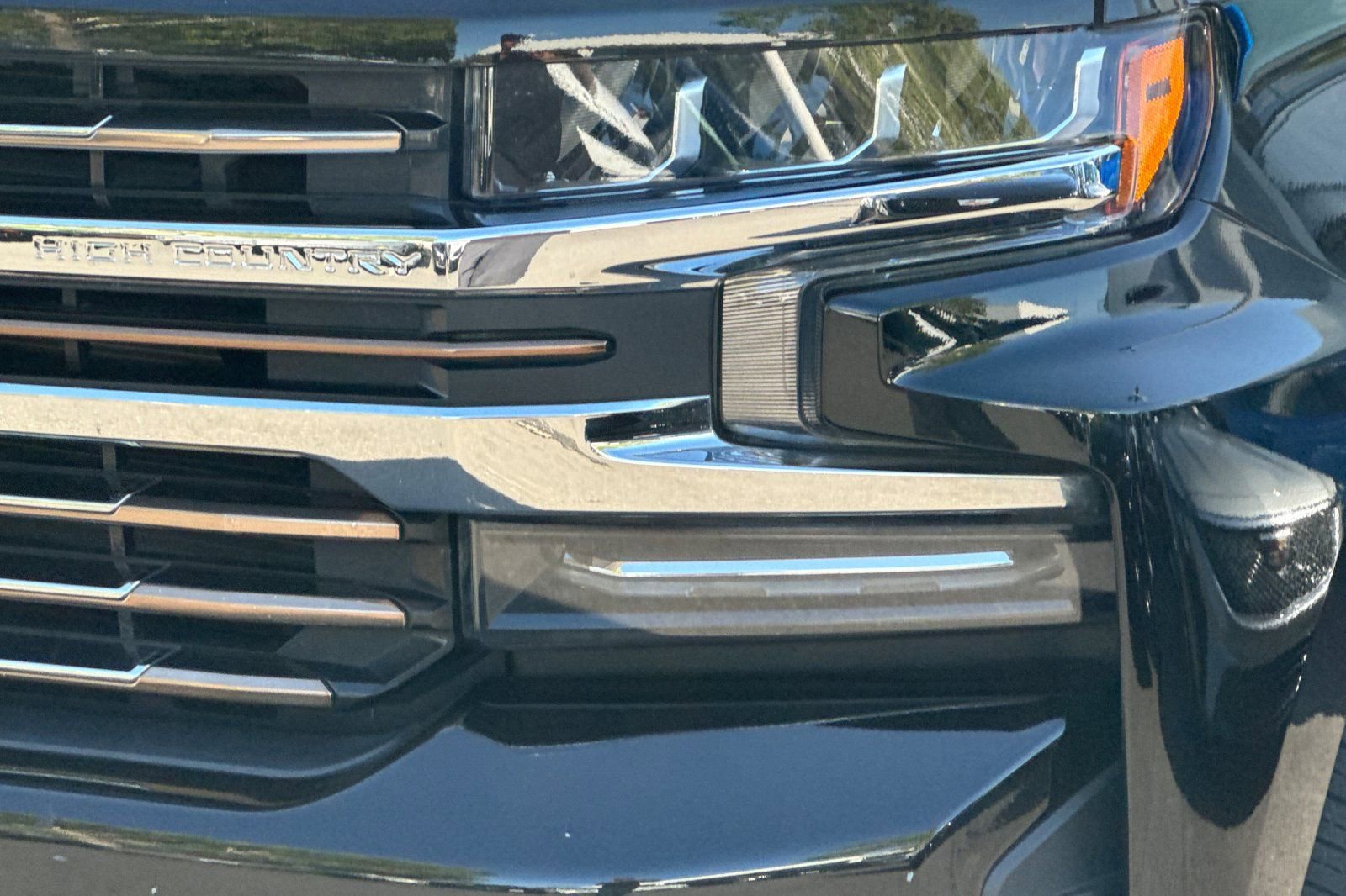 Used 2020 Chevrolet Silverado 1500 High Country w/ Technology Package image 47